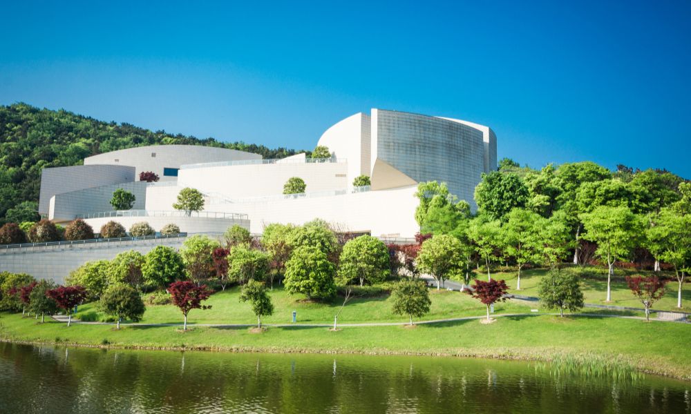 Sustainable Building Design Balancing Life and Wellness